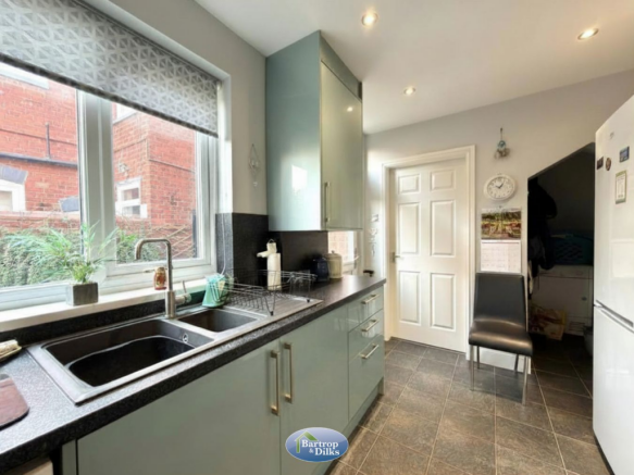 2 bed Detached for sale Image 8