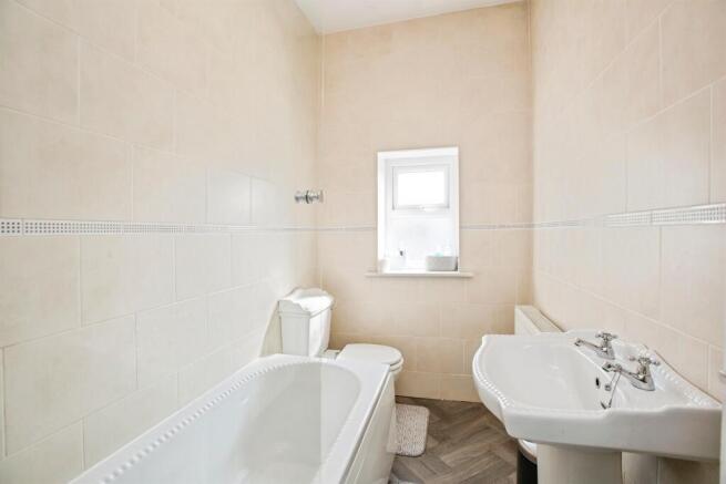 3 bed End of Terrace for sale Image 9