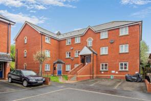 43, Lewis Crescent, Exeter EX2 7TD
