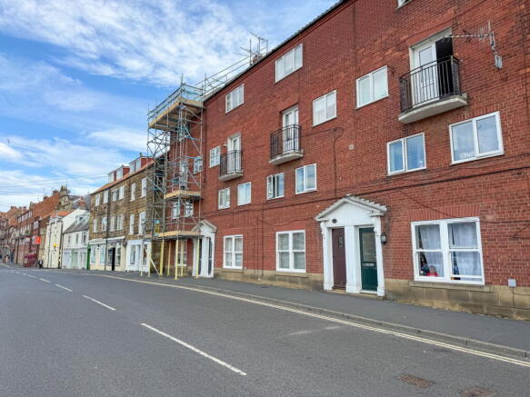 2 bed Terraced for sale in whitby