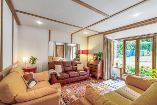 5 bed Terraced for sale Image 6
