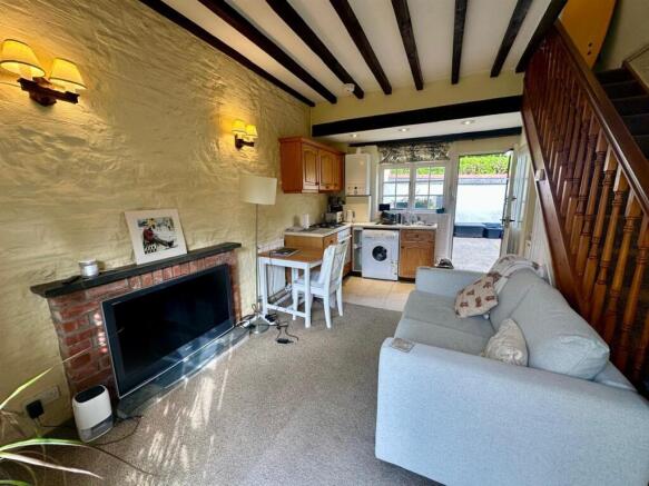 Kitchen/living