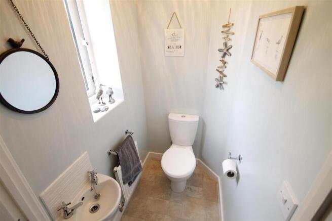 Cloakroom/WC