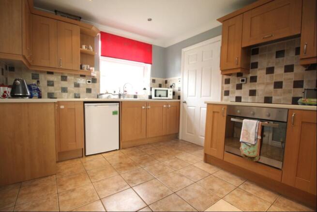 Kitchen/Dining Area