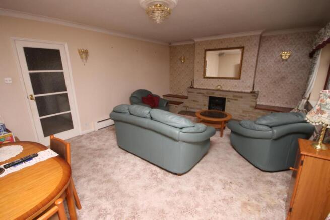 LIVING ROOM/DINING AREA