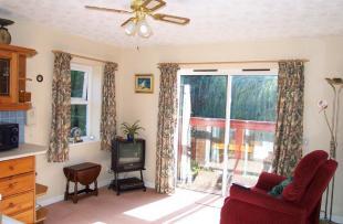 ANNEXE LOUNGE