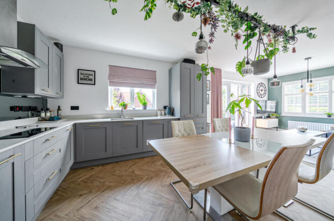 1336024-22-689359...