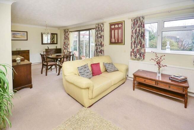 Lounge / Dining Room