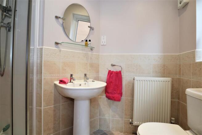 Ensuite to Bedroom One