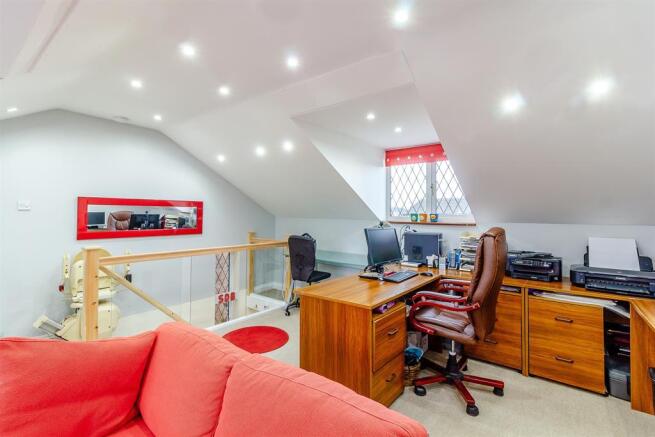 BEDROOM FIVE