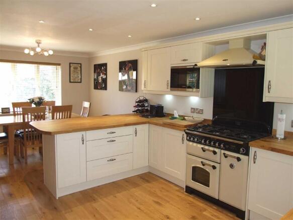 Kitchen / Dining Room