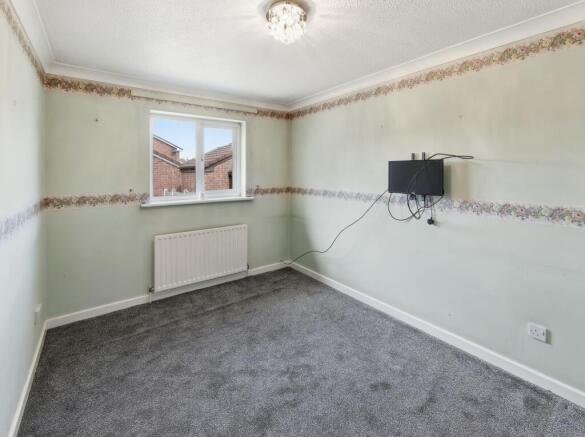 2 bed Semi-Detached Bungalow for sale Image 8