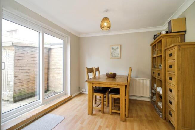 4 bed Detached for sale Image 4