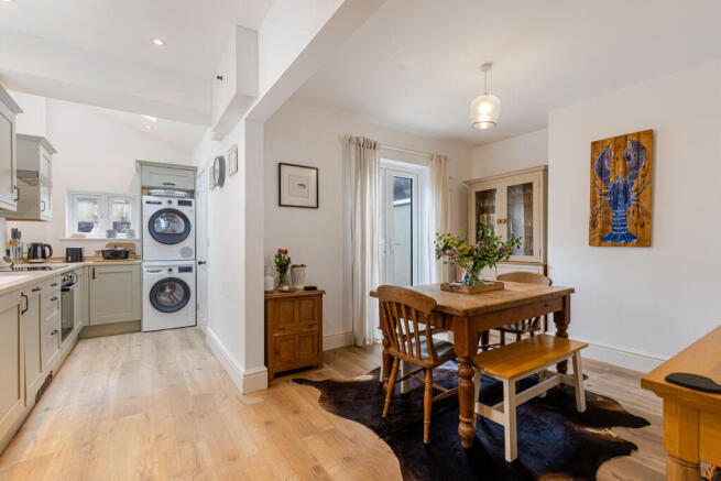 A13 - 14 Westcotts Salcombe - 260513