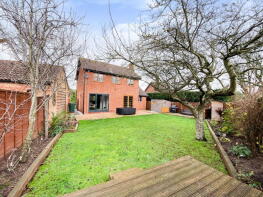 51, Fairway Road, Loughborough LE12 9BL