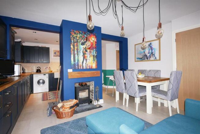 KITCHEN/DINER