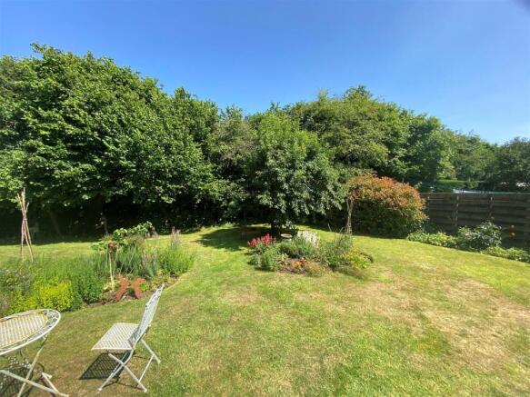 garden 4.jpg
