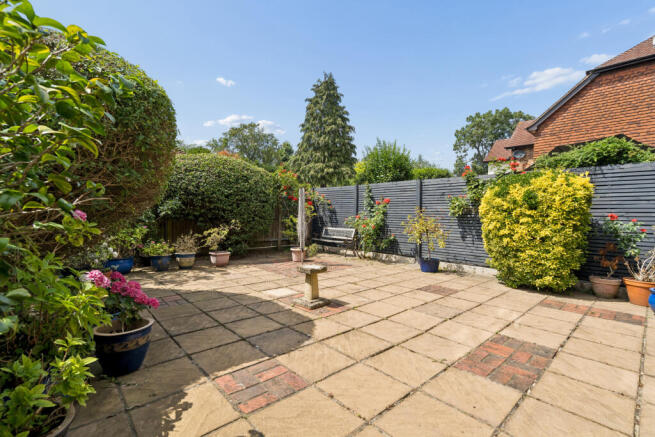 Miller Place, Gerrards Cross SL9 photo 4