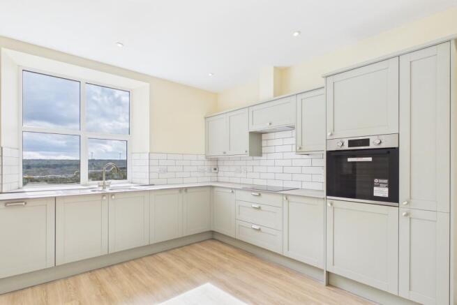 CAM04201G0-PR0168-STILL002