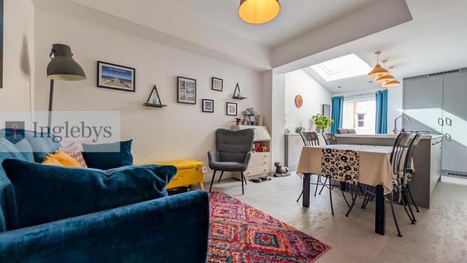 3 bed Terraced for sale Image 9