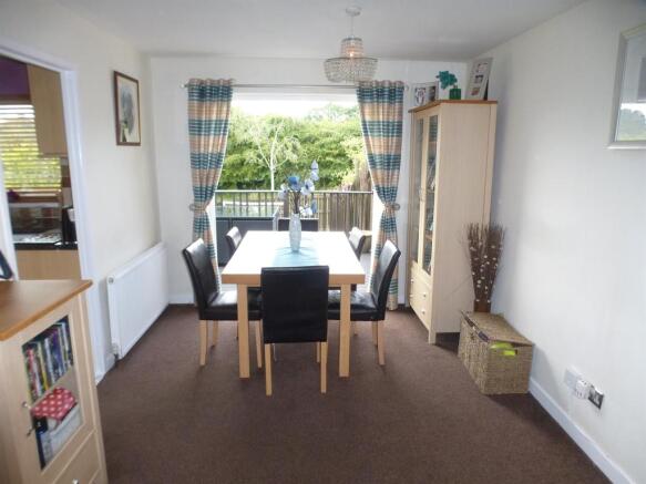 Lounge / Dining Room