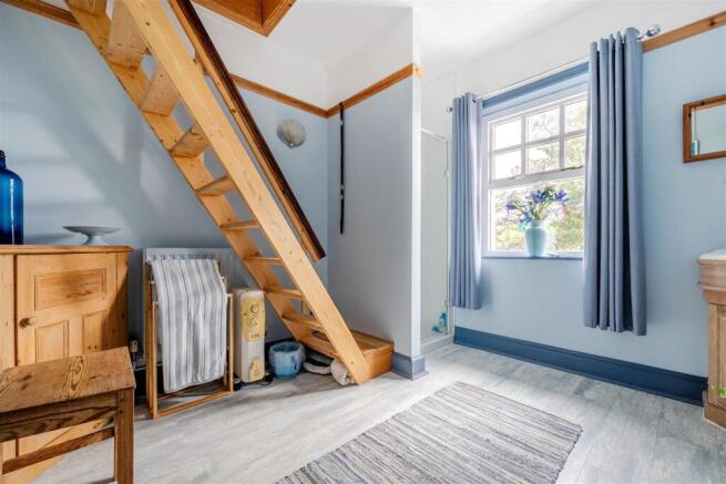 BEDROOM THREE / BATHROOM