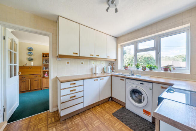 1316101-3-6868749...