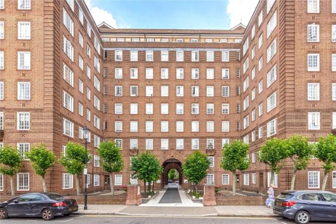 Swan Court