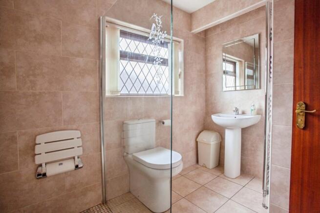 3 bed Bungalow for sale Image 11