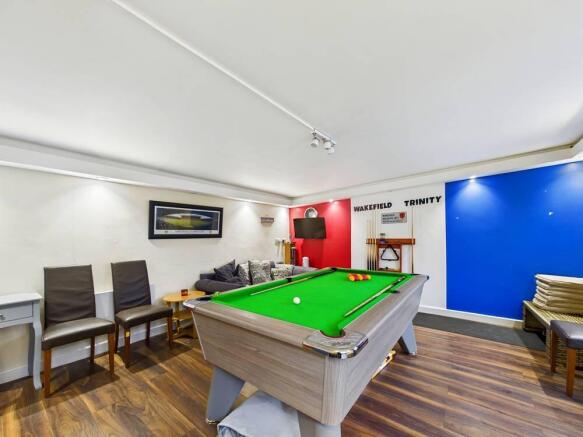 3 bed Semi-Detached for sale Image 2