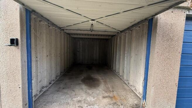 Garage 7 Internal