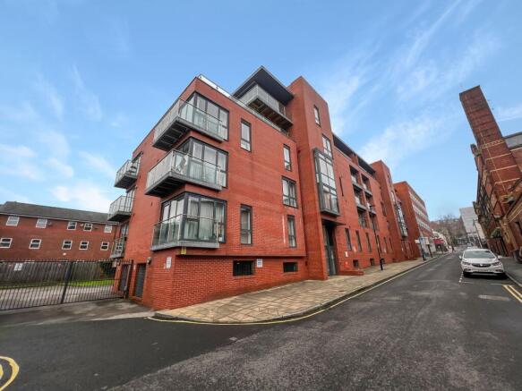 1 bed Apartment to rent Image 8