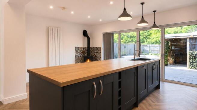 3 bed Terraced for sale Image 8