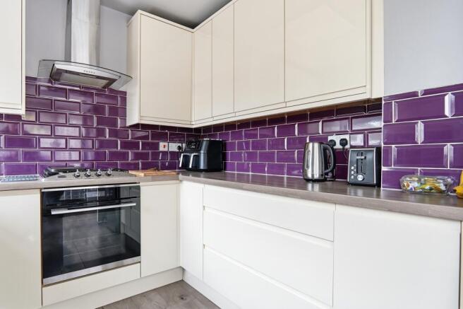 3 bed Semi-Detached for sale Image 8