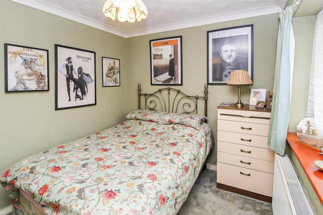 3 bed Semi-Detached Bungalow for sale Image 9