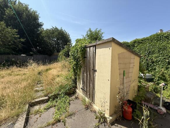 3 bed Semi-Detached to rent Image 11