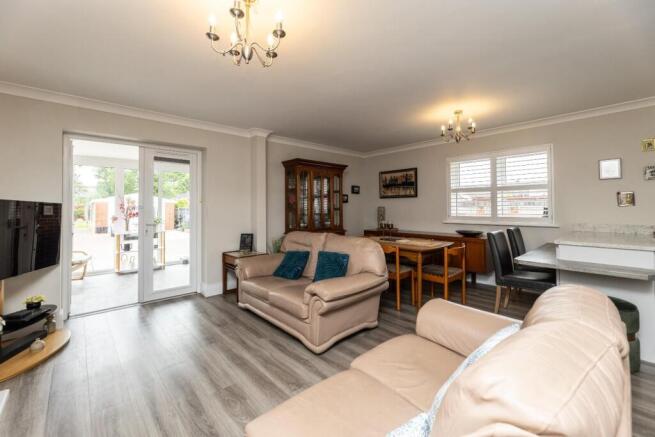 3 bed Detached Bungalow for sale Image 7