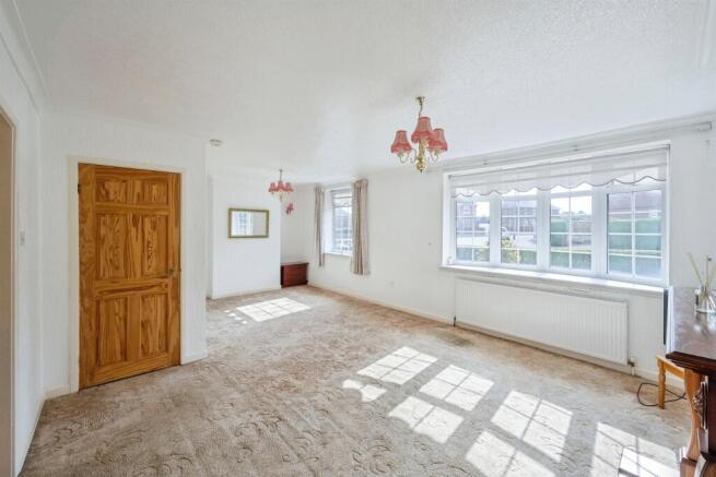 3 bed Semi-Detached for sale Image 5