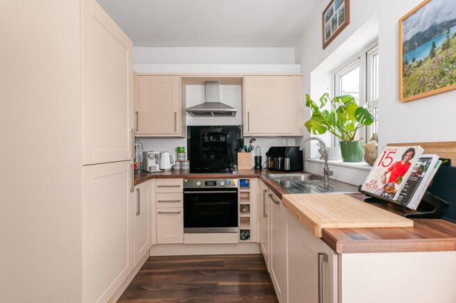 2 bed Terraced for sale Image 4