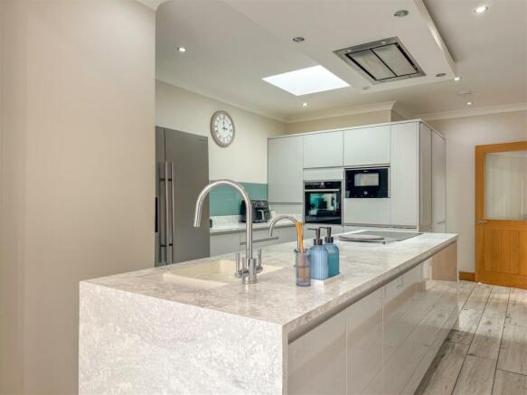 Grasmere Crescent - Image-40.jpg