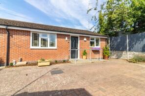 2, Barry Court, Leicester LE19 2AL