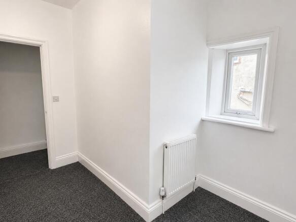 2 bed Terraced for sale Image 7