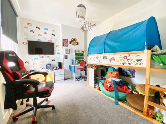Photo 12