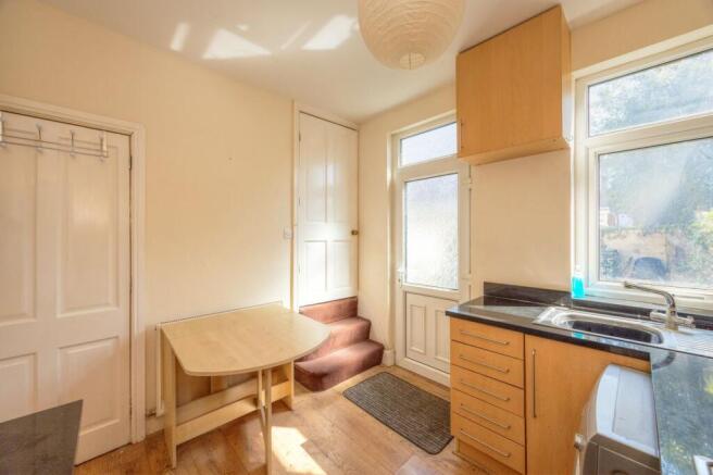 2 bed Terraced for sale Image 6