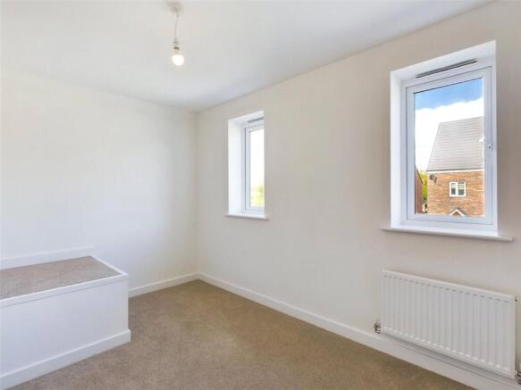 2 bed End of Terrace to rent Image 6