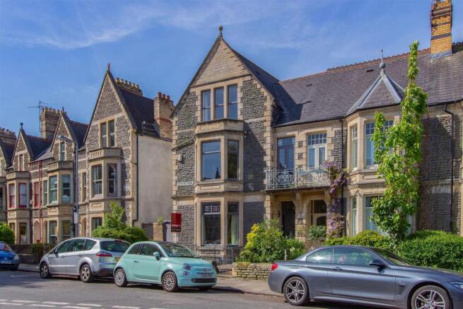 Plasturton 1 externals-3.jpg