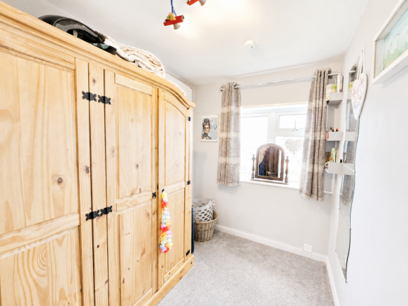 3 bed Semi-Detached for sale Image 11