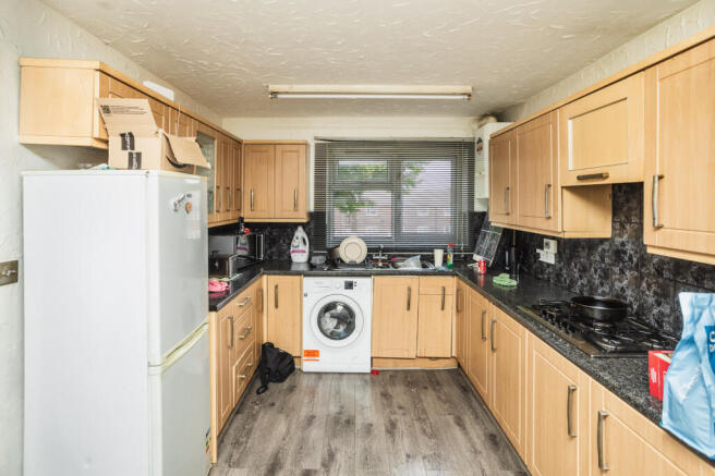 3 bed Terraced for sale Image 6
