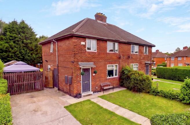 4 bed Semi-Detached for sale in york