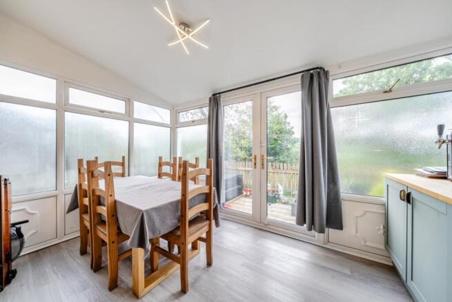 3 bed Terraced for sale Image 6